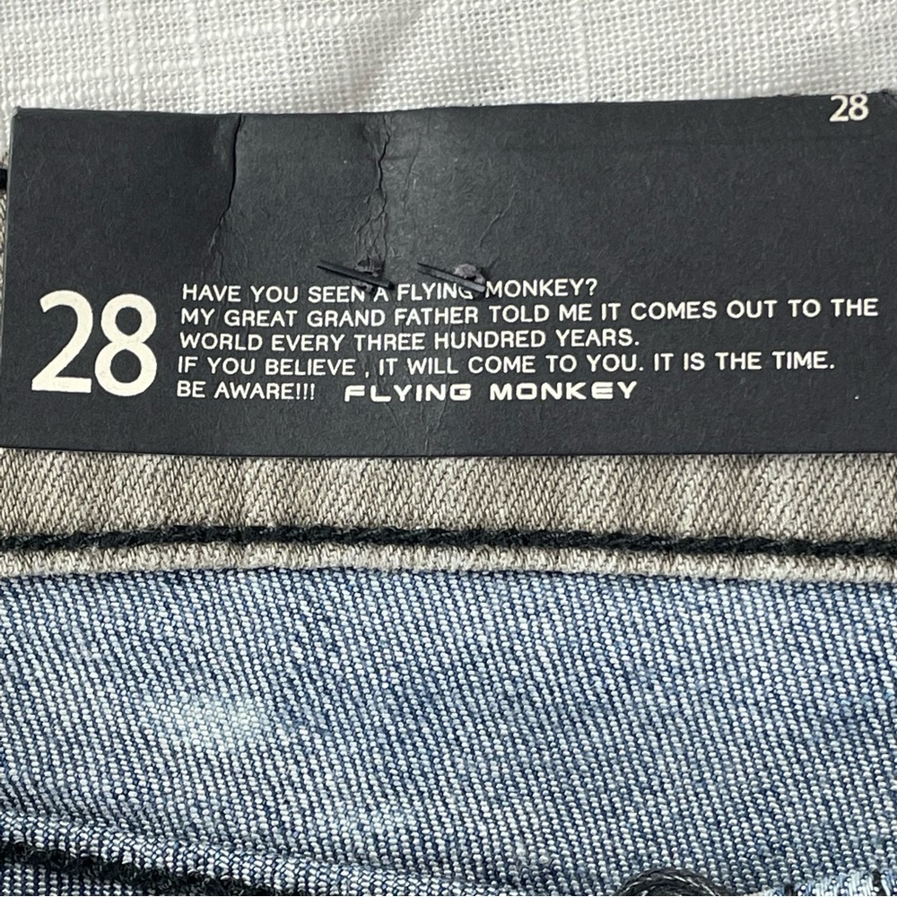 FLYING MONKEY DISTRESSED JEANS Size 28 - Picture 8 of 12